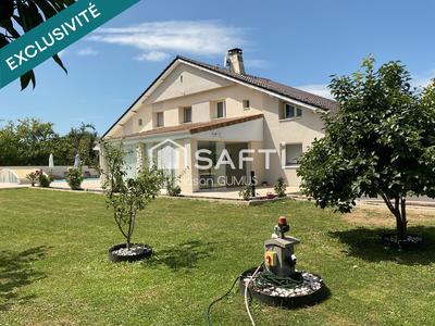 Villa - 177 m² - 8 pièces