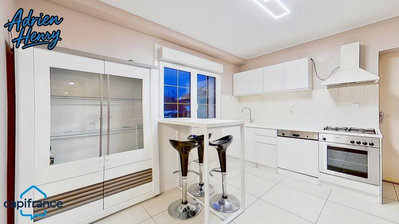 Maison - 89 m² - 5 pièces