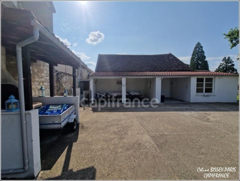 Maison - 208 m² - 7 pièces