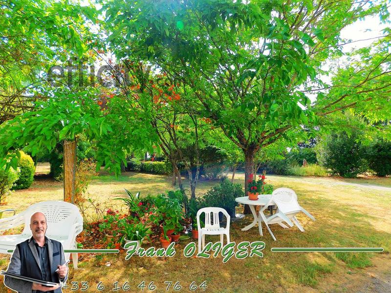 Demeure - 517 m² - 16 pièces