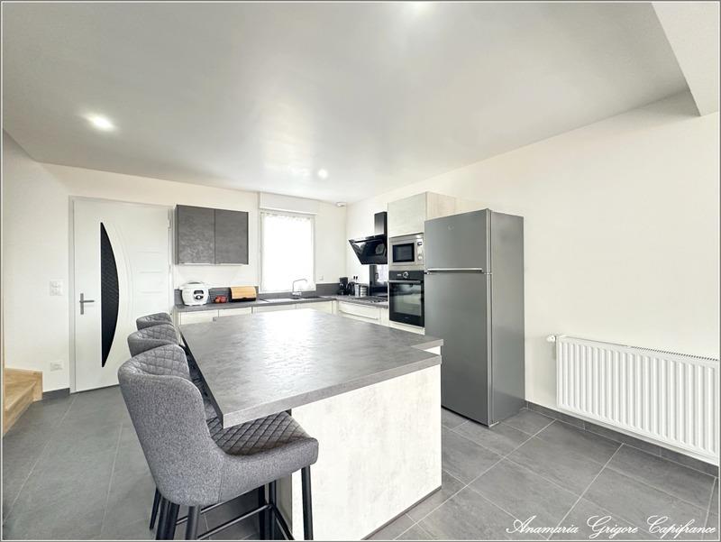 Maison - 102 m² - 5 pièces