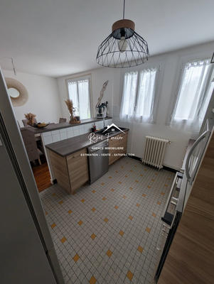 Maison - 79 m² - 5 pièces