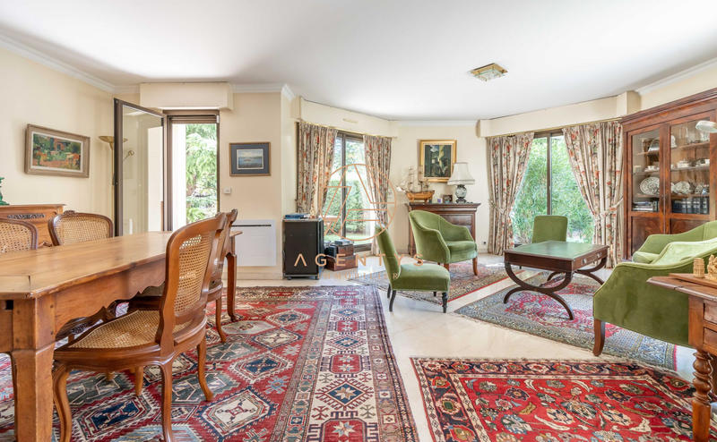 Appartement - 103 m² - 5 pièces