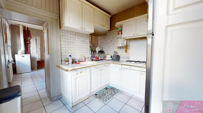 Appartement - 193 m² - 8 pièces