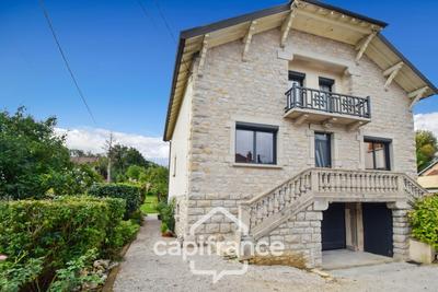 Maison - 136 m² - 6 pièces