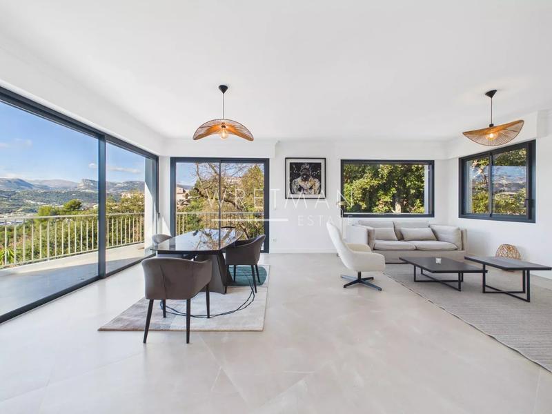 Villa - 212 m² - 6 pièces