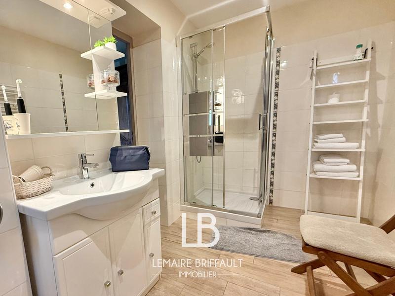 Maison - 570 m² - 16 pièces