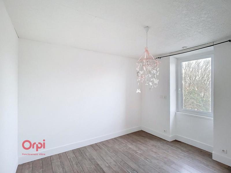 Maison - 180 m² - 5 pièces