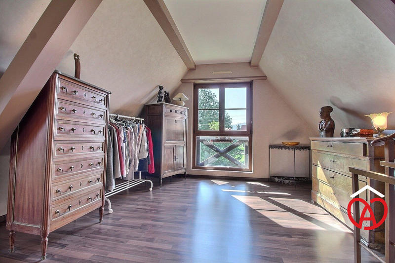 Maison - 165 m² - 6 pièces