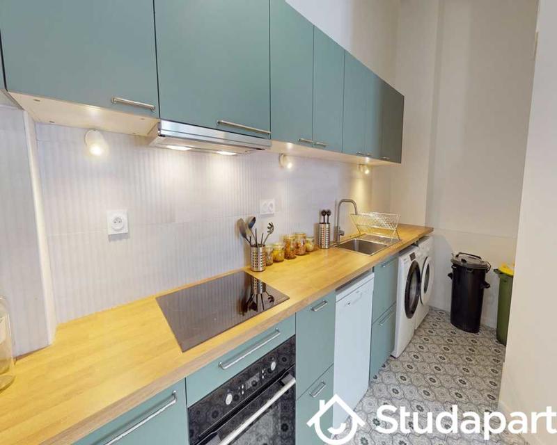 Chambre - 60 m² - 1 pièce