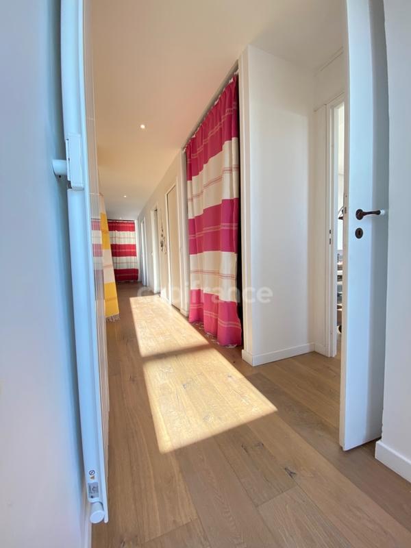 Appartement - 159 m² - 8 pièces