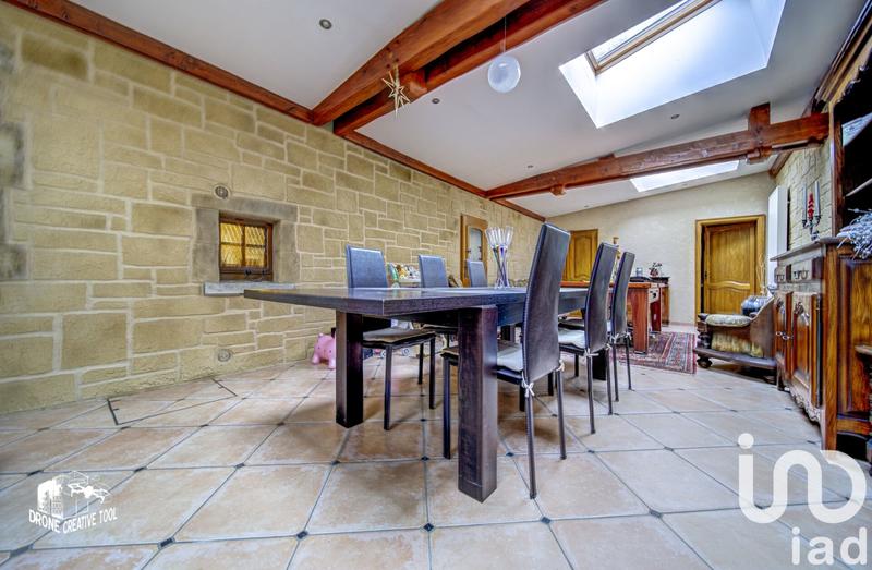 Maison - 251 m² - 8 pièces