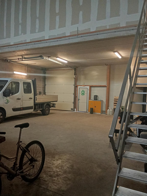 Local commercial - 200 m²