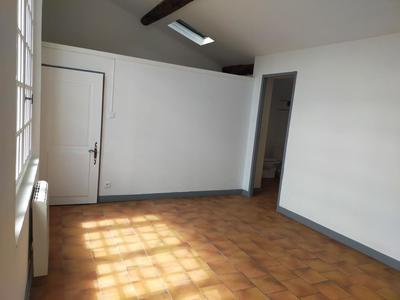 Appartement - 90 m² - 3 pièces