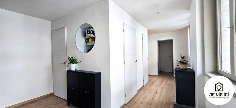 Maison - 230 m² - 10 pièces