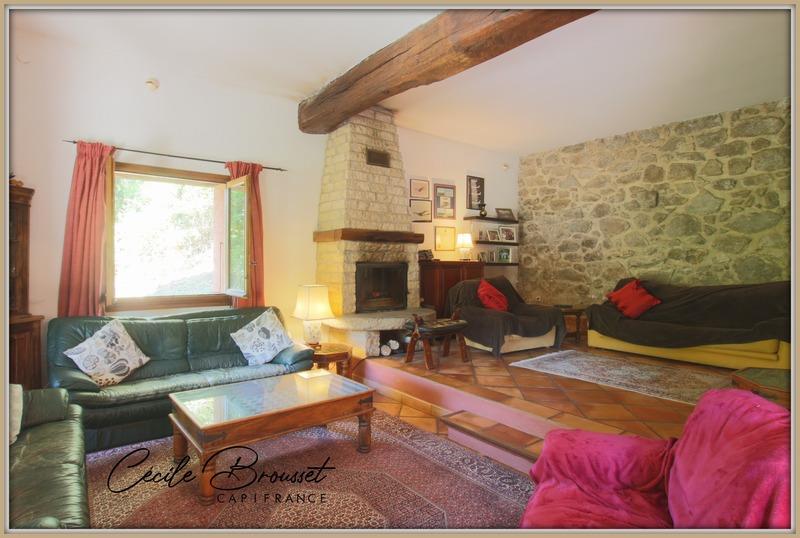 Mas - 274 m² - 10 pièces