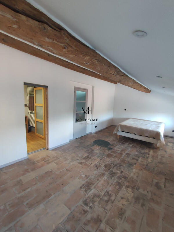 Maison - 140 m² - 6 pièces