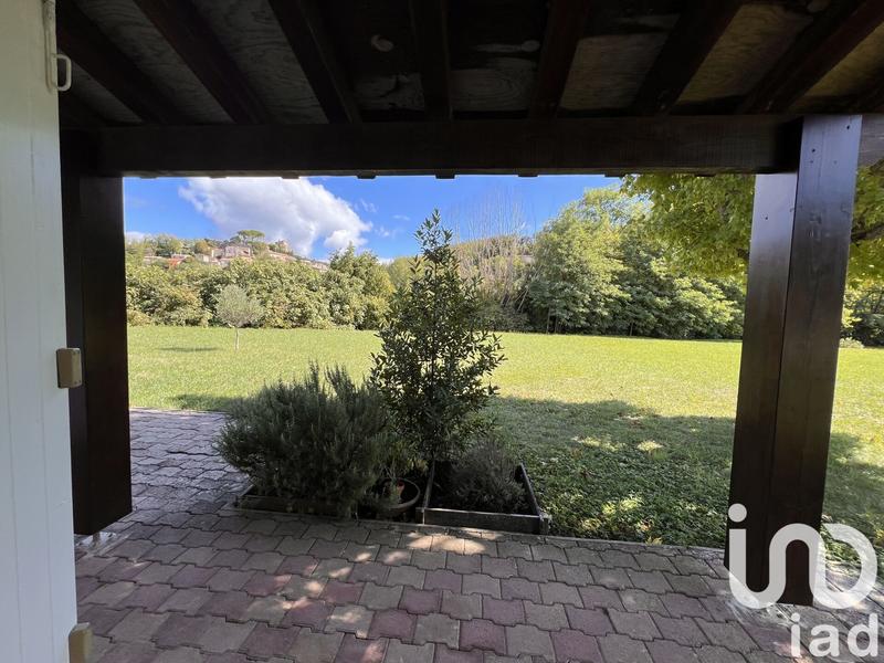 Maison - 270 m² - 8 pièces