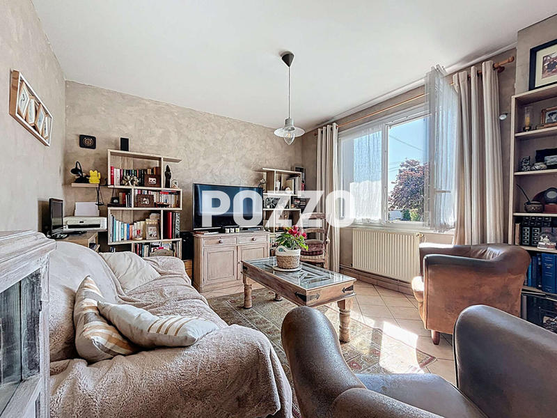 Maison - 94 m² - 5 pièces