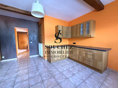 Maison traditionnelle - 180 m² - 7 pièces