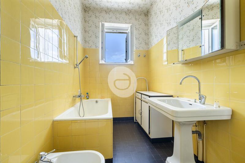 Maison - 187 m² - 8 pièces