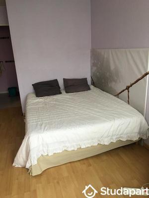 Chambre - 12 m² - 1 pièce