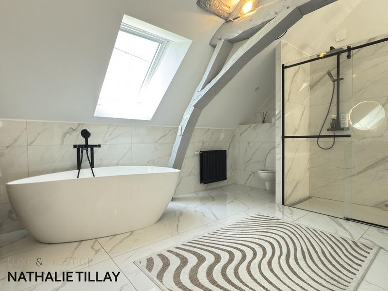 Maison - 380 m² - 11 pièces