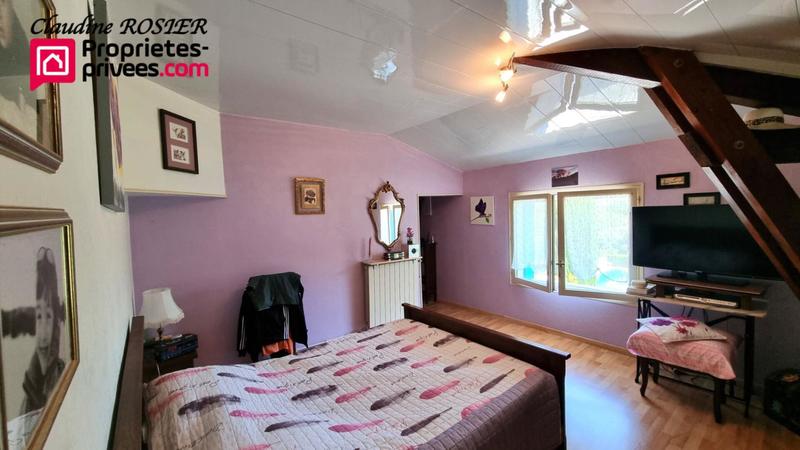 Maison - 237 m² - 9 pièces