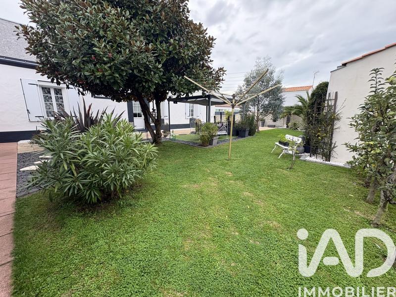 Maison - 177 m² - 8 pièces