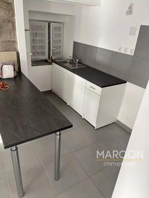 Maison - 157 m² - 3 pièces