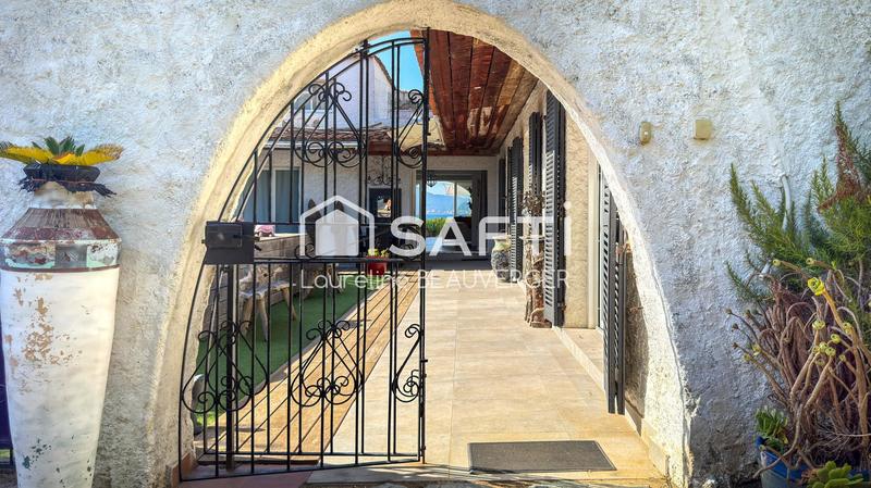 Villa - 183 m² - 8 pièces