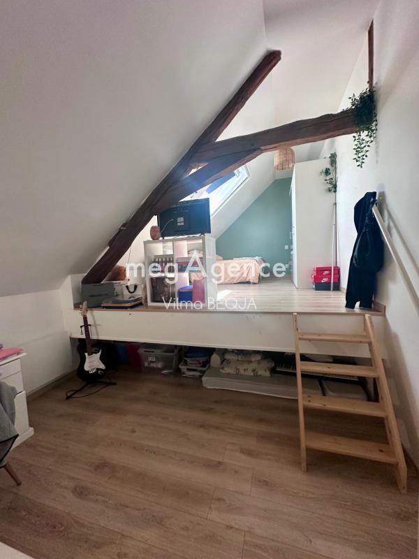 Maison - 179 m² - 7 pièces