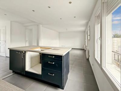 Appartement - 90 m² - 4 pièces