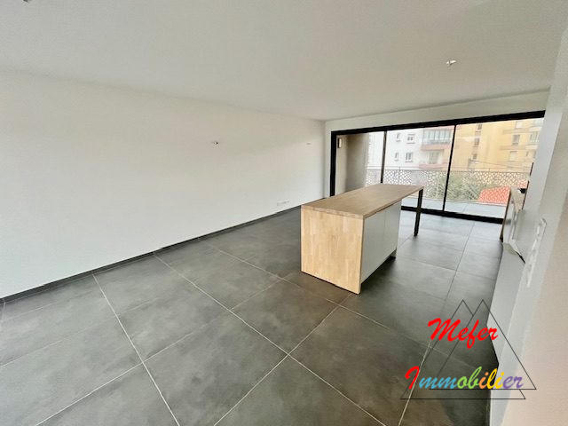 Appartement - 85 m² - 3 pièces