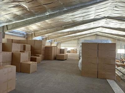 Entrepôt - 1 950 m²