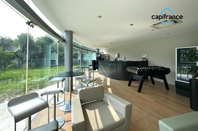 Bureau - 332 m² - 20 pièces