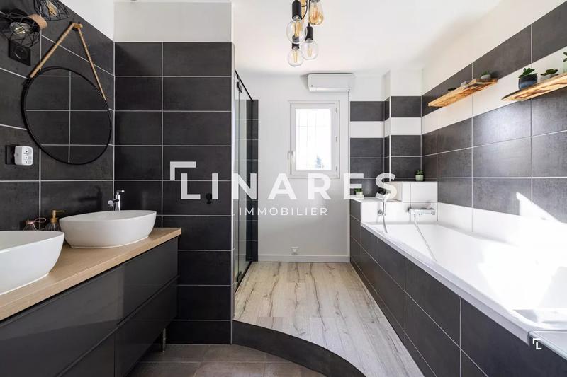 Maison - 120 m² - 4 pièces