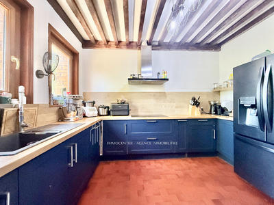 Propriété - 258 m² - 8 pièces