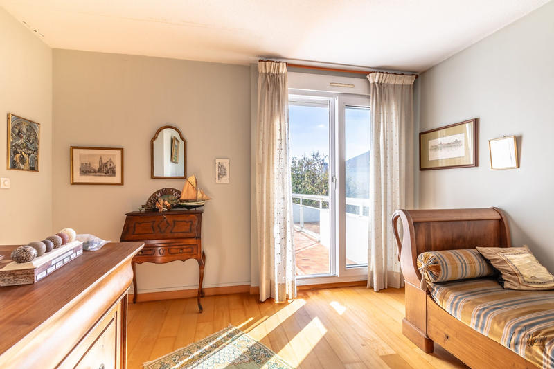 Appartement - 100 m² - 4 pièces