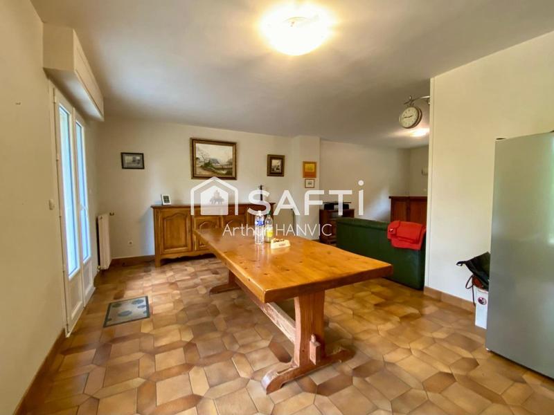 Maison - 130 m² - 7 pièces