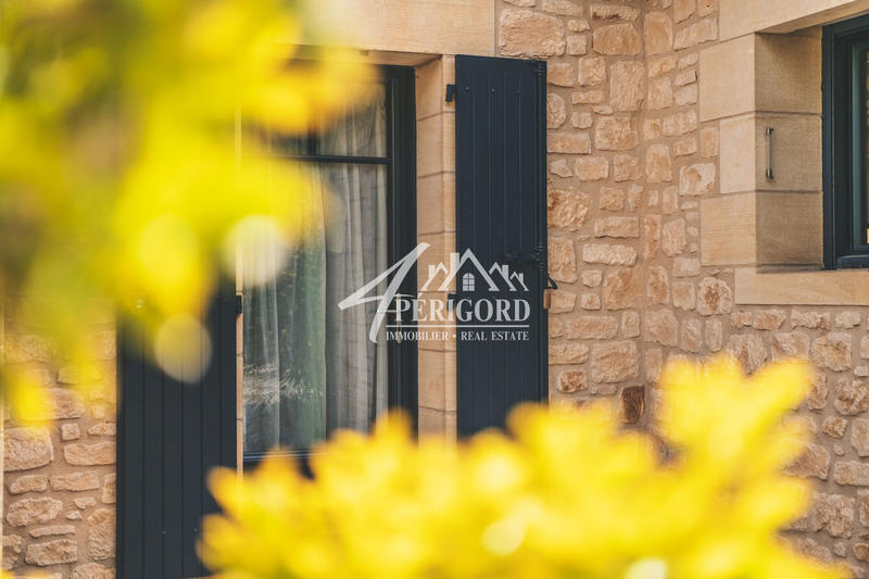 Maison traditionnelle - 180 m² - 6 pièces