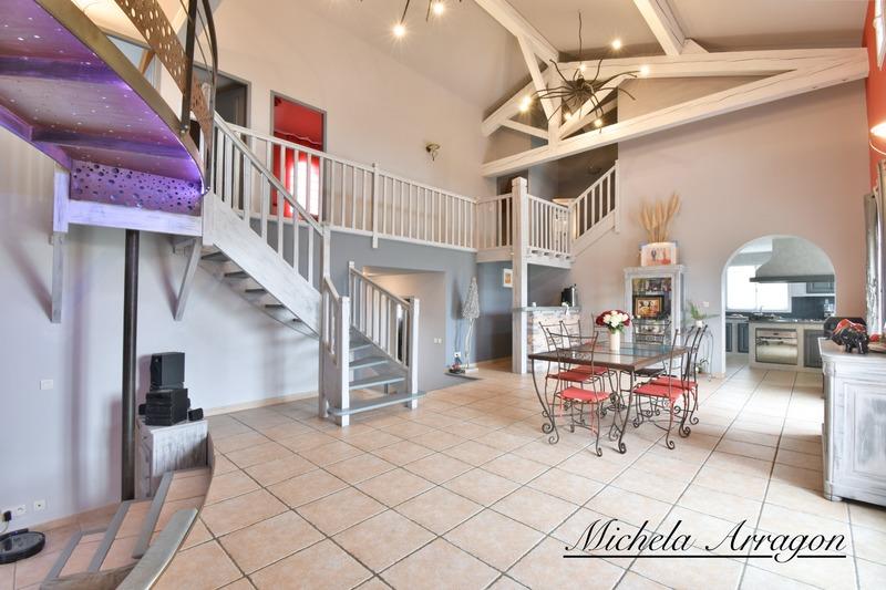 Villa - 210 m² - 7 pièces