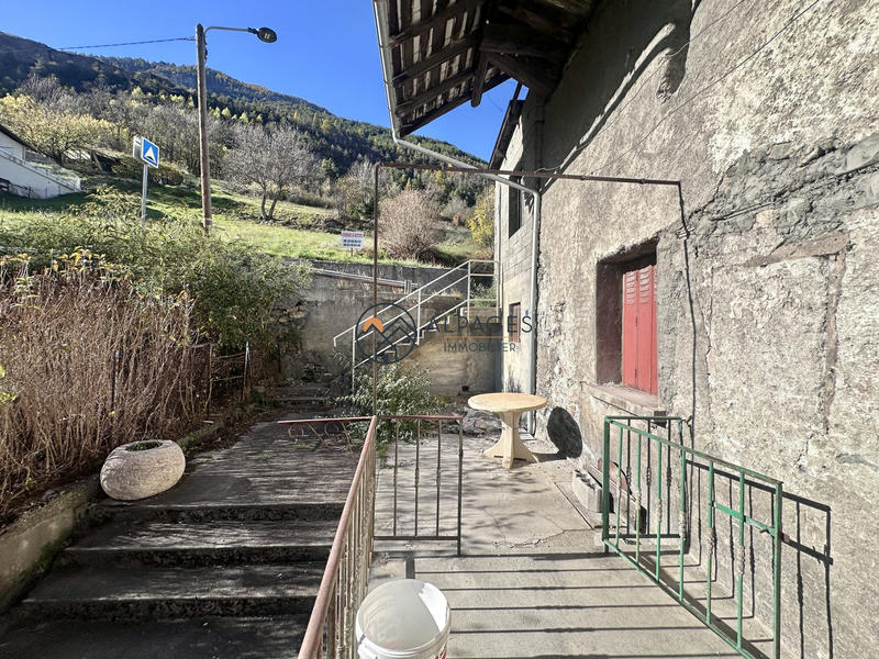 Châlet - 350 m² - 6 pièces