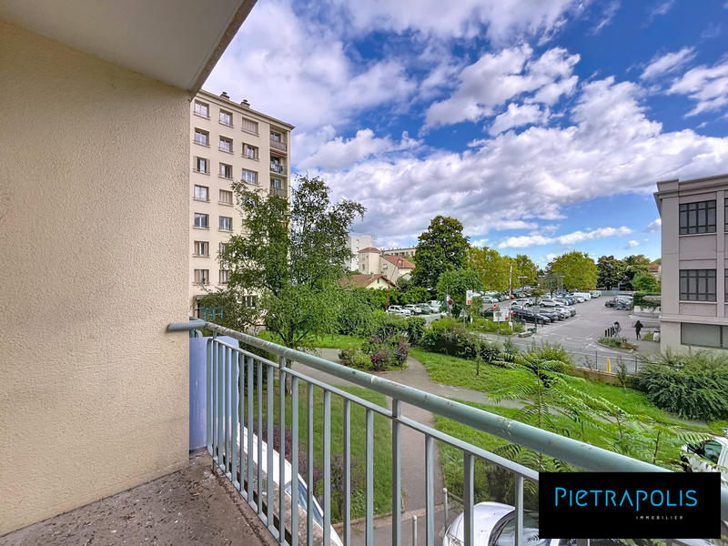 Appartement - 74 m² - 4 pièces