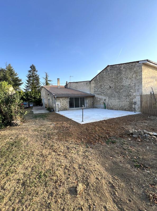 Maison ancienne - 224 m² - 8 pièces