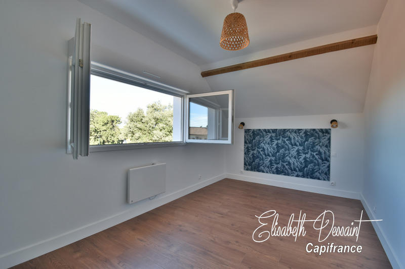 Maison - 196 m² - 7 pièces