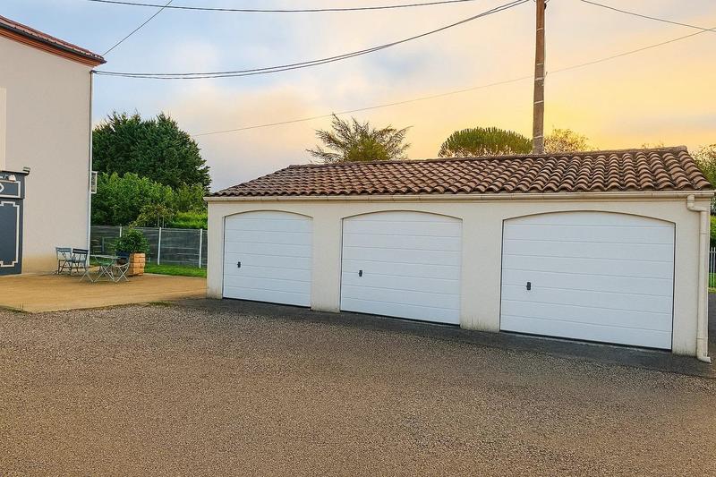 Immeuble - 377 m² - 17 pièces