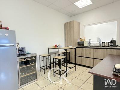 Local commercial - 240 m²