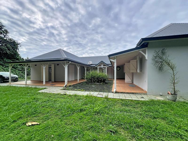 Maison - 254 m² - 6 pièces