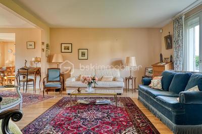 Maison - 188 m² - 7 pièces